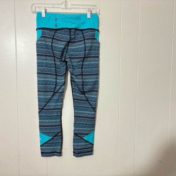 Lululemon Pace Rival Space Dye Twist Cropped Blue Leggins Size 4 - Picture 5 of 10